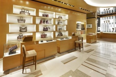 Louis Vuitton và cửa hiệu Maison Rome Etoile tại Ý