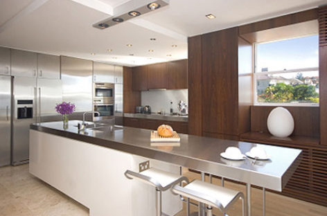 Những mẫu phòng bếp lý tưởng cho năm 2012