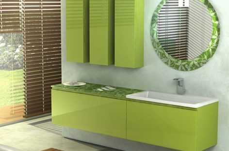 Phòng tắm với màu xanh lá cây và màu da cam theo phong cách Ý