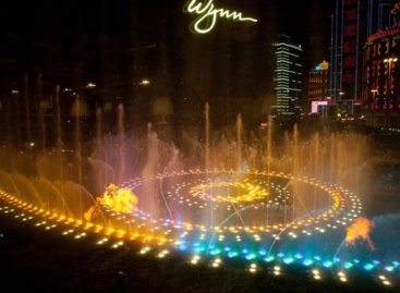 Đài phun nước Performance Lake ở Wynn Macau