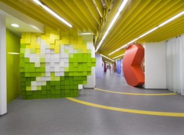 Dạo quanh văn phòng làm việc đầy màu sắc của công ty Yandex