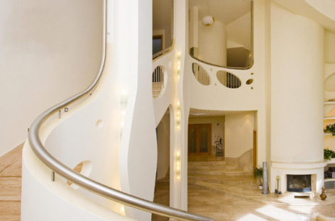 Ấn tượng ngôi nhà với thiết kế vòng xoắn tại Ba Lan