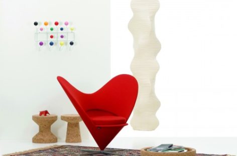 Vẻ đẹp uyển chuyển và đầy lôi cuốn của chiếc ghế Heart Cone Chair