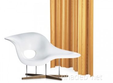Lối thiết kế đầy ngẫu hứng của chiếc ghế Eames La Chaise