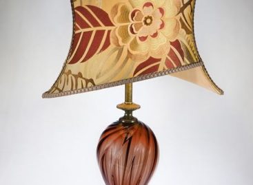 Thiết kế đèn bàn Aesthetic mang đậm phong cách Á Châu