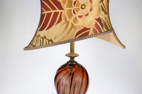 Thiết kế đèn bàn Aesthetic mang đậm phong cách Á Châu