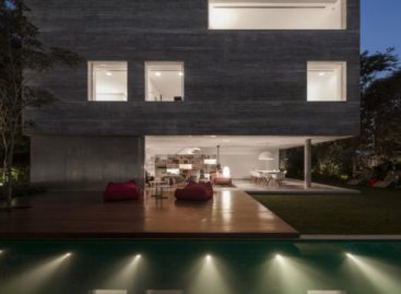 Thiết kế khối hộp của căn nhà Casa Cubo ở São Paulo