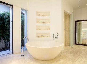 10 mẫu thiết kế phòng tắm với bồn tắm tròn sang trọng, tinh tế