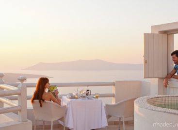 Trải nghiệm một kỳ nghỉ tuyệt vời tại chuỗi khách sạn Aqua Vista, Santorini