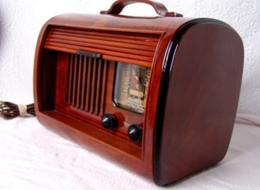 Chiêm ngưỡng thiết kế radio cổ điển lưu dấu thời gian