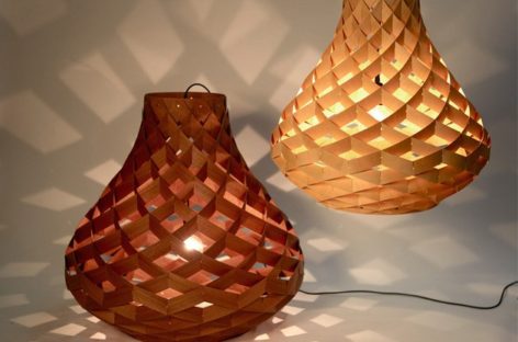 Đèn treo bằng tre Weave Pendant Lamp của nhà thiết kế Edward Linacre