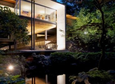 Ngôi nhà Southlands nằm ẩn mình giữa thiên nhiên Vancouver, Canada