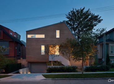 Ngôi nhà bất cân xứng East Van House tại Vancouver