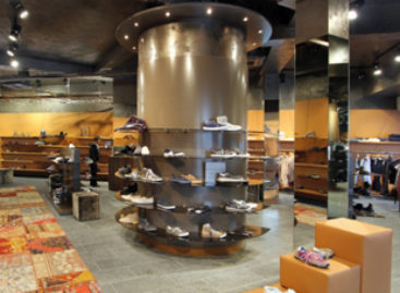 Chiêm ngưỡng vẻ mộc mạc của một cửa hàng giày ở Đức