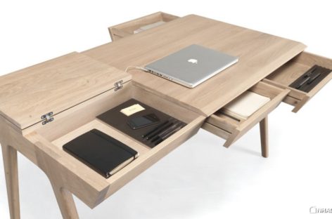 Chiếc bàn làm việc Metis bằng gỗ cứng có nhiều ngăn chứa đồ