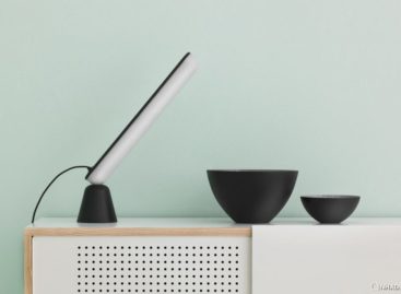 Chiếc đèn Acrobat có thiết kế linh hoạt của công ty Normann Copenhagen