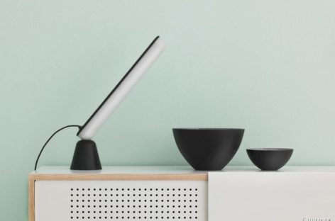 Chiếc đèn Acrobat có thiết kế linh hoạt của công ty Normann Copenhagen