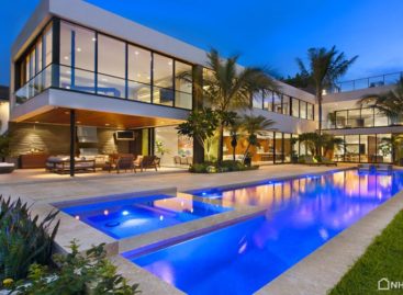 Biệt thự hiện đại được thiết kế và xây dựng bởi Luis Bosch ở Miami Beach