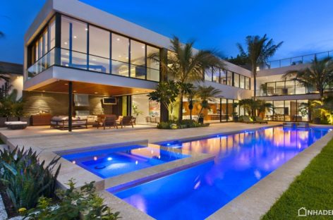 Biệt thự hiện đại được thiết kế và xây dựng bởi Luis Bosch ở Miami Beach
