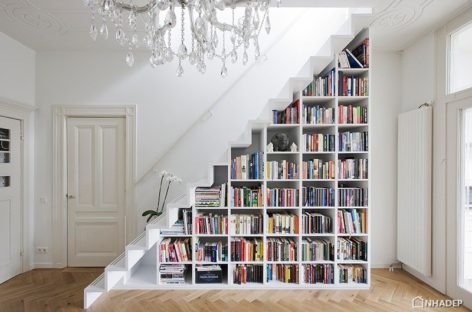 Sự kết hợp tuyệt vời giữa cầu thang và kệ sách