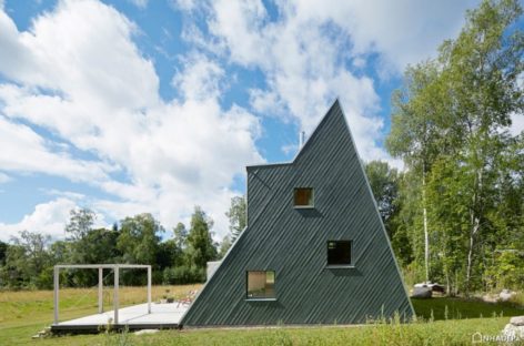 Ngôi nhà nghỉ dưỡng có cấu trúc tam giác ở Thụy Điển
