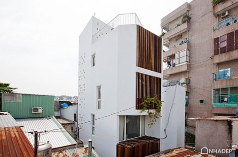 Micro Town House | MM+ Architects: Diện mạo mới cho nhà trong hẻm