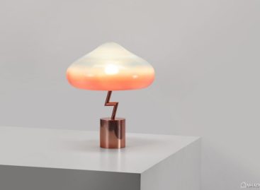 Vẻ đẹp thu hút của chiếc đèn hình đám mây Lightning Lamp