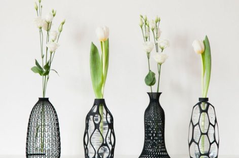 Ý tưởng độc đáo cho những chiếc bình hoa được thiết kế từ các chai nhựa cũ
